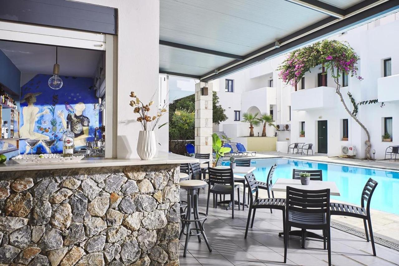 Eva Suites & Apartments Agia Marina Exteriör bild
