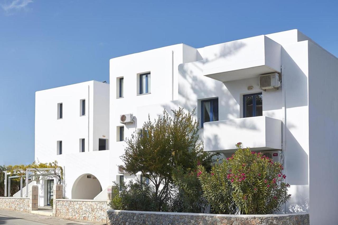 Eva Suites & Apartments Agia Marina Exteriör bild