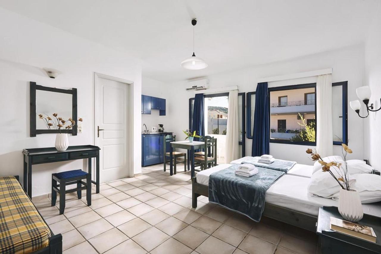 Eva Suites & Apartments Agia Marina Exteriör bild